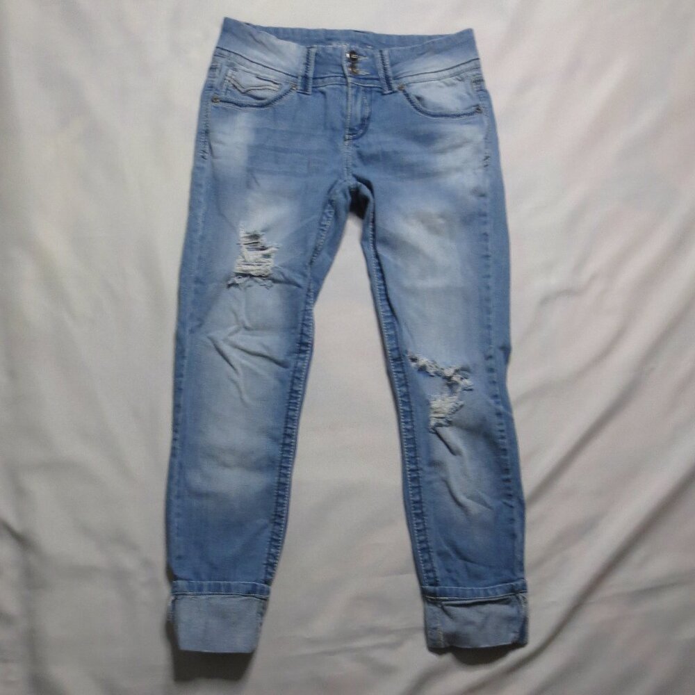 ALMOST FAMOUS juniors JEANS blue DISTRESSED cuffed LACE embroidered SIZE 7